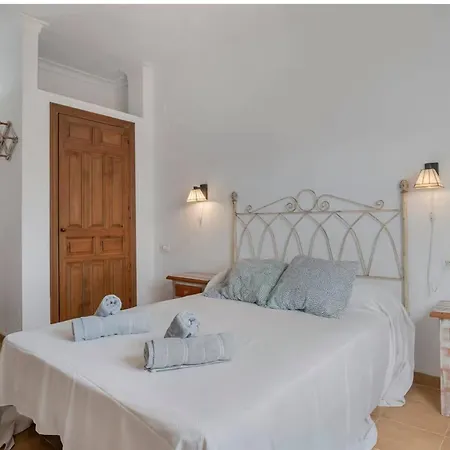 Con Piscina Compartida Wi-fi Y Aire A Lejlighed